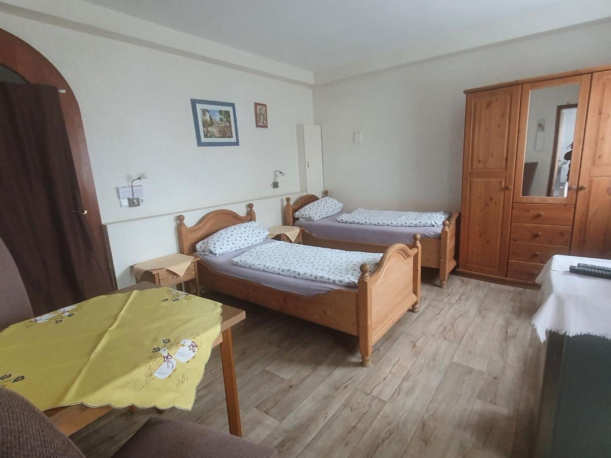 Large Detached Holiday Home In Hesse With Private Garden And Terrace Гомберг Екстер'єр фото