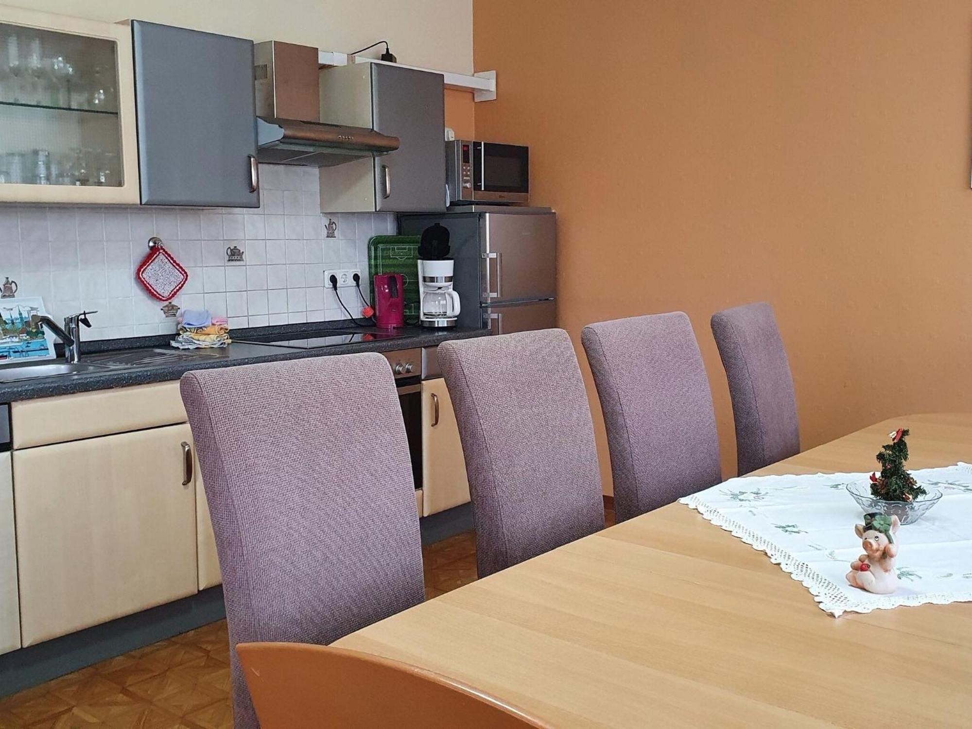 Large Detached Holiday Home In Hesse With Private Garden And Terrace Гомберг Екстер'єр фото