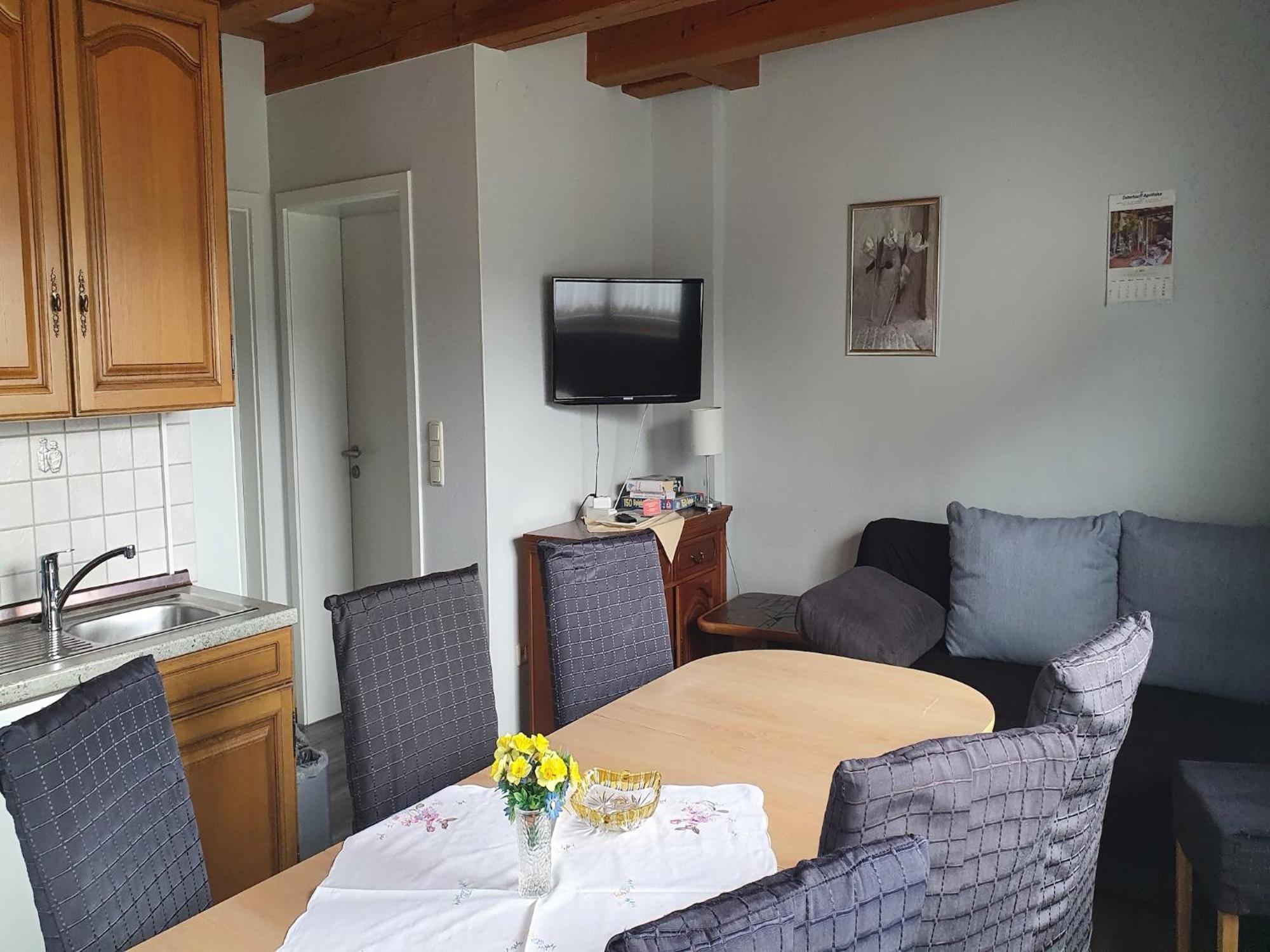 Large Detached Holiday Home In Hesse With Private Garden And Terrace Гомберг Екстер'єр фото